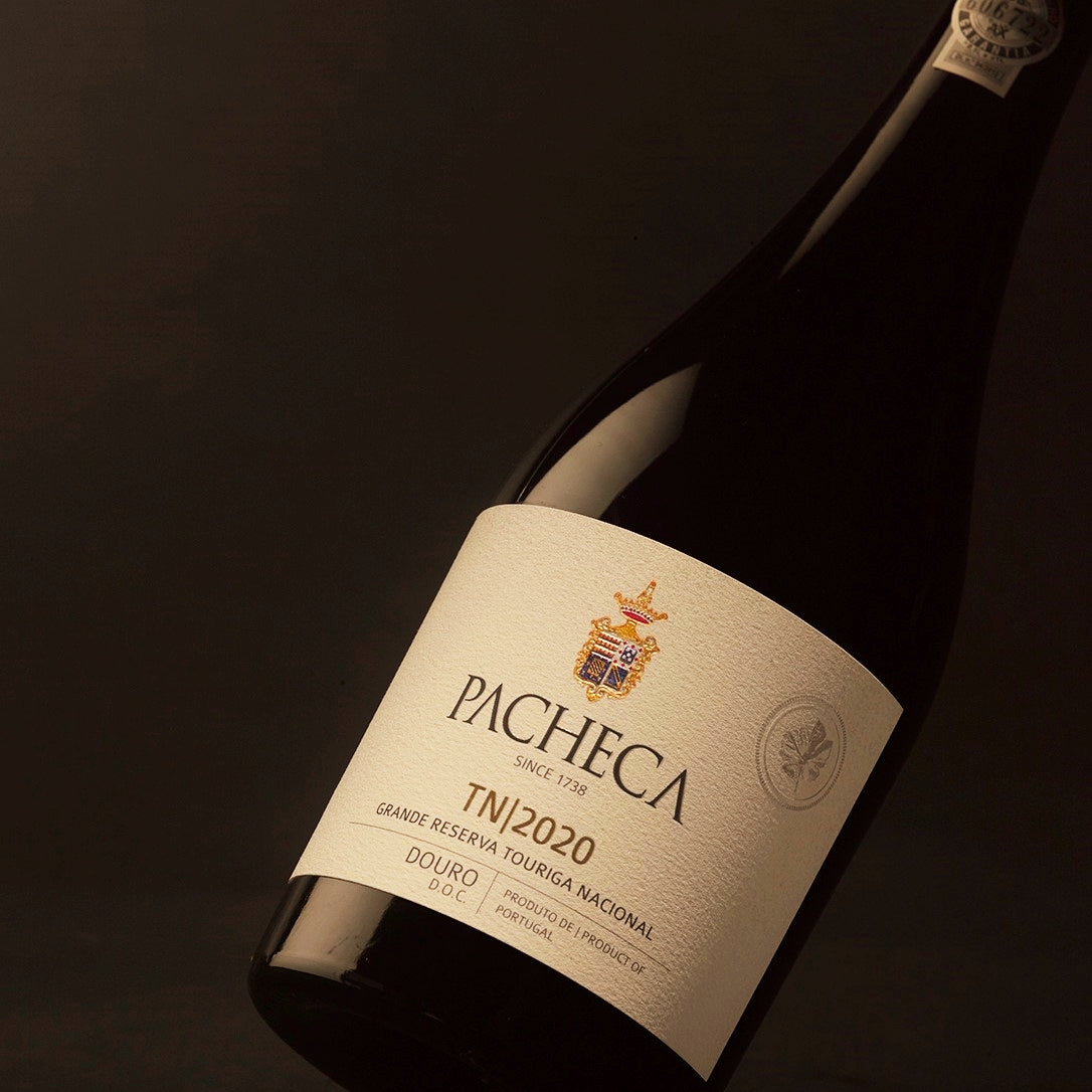 Descubra o novo Pacheca Grande Reserva Touriga Nacional, um clássico português!